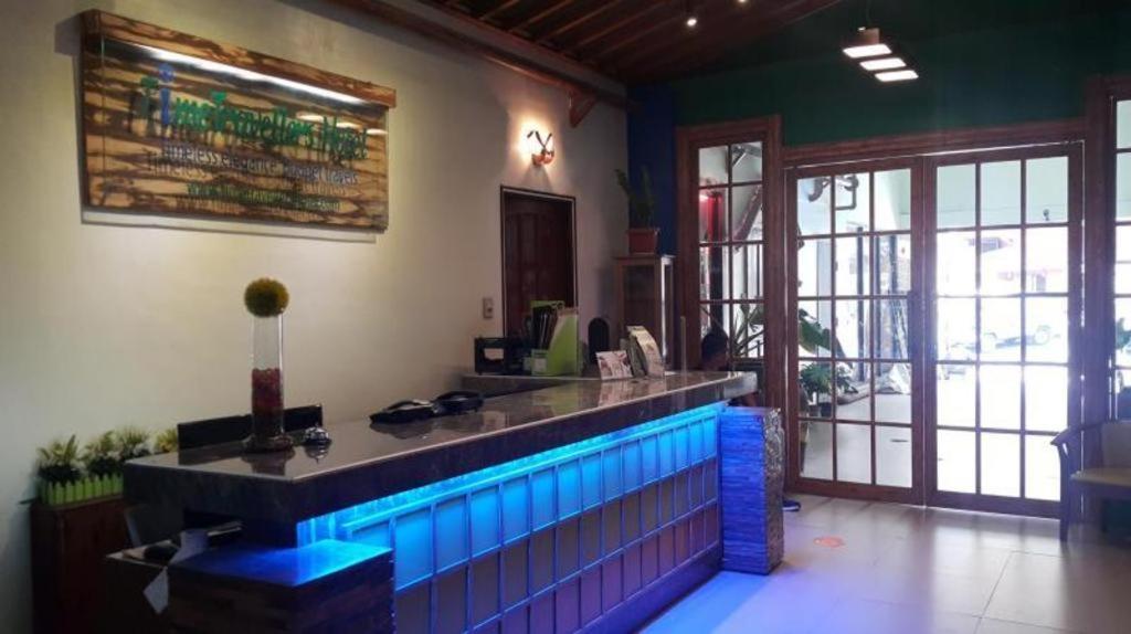 Time Travellers Hotel Manila Luaran gambar