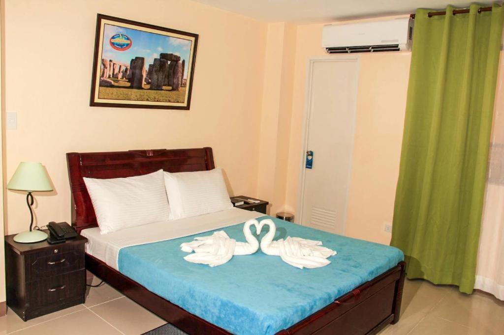 Time Travellers Hotel Manila Luaran gambar