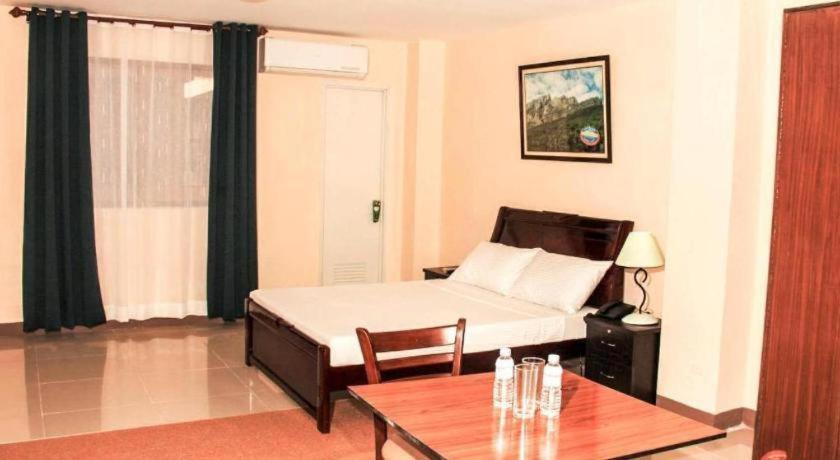 Time Travellers Hotel Manila Luaran gambar
